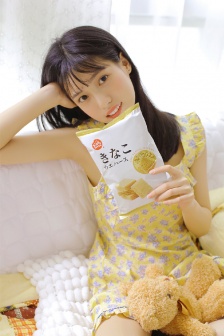 办公室的超短裙女教师美女